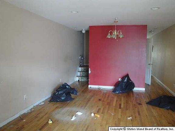 4th image of 343 Union Ave