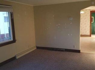 433 S 1st St, Cedar Grove, WI 53013