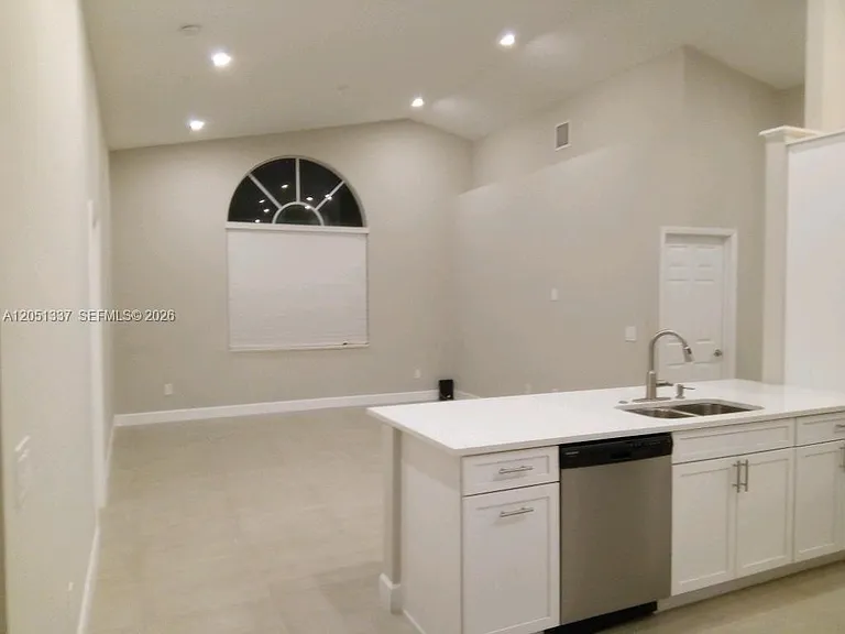 9367 Lake Serena Dr — Photo 13