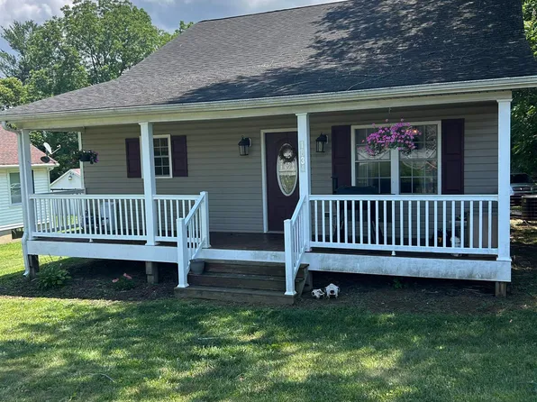 1834 Lyndhurst Rd, Waynesboro, VA 22980