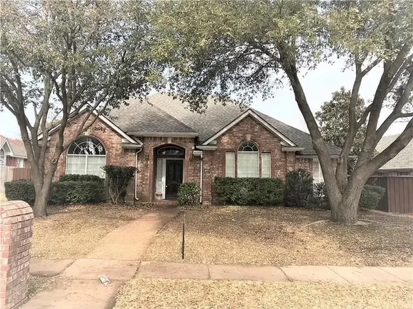 1425 Honey Locust Dr, Plano, TX 75023
