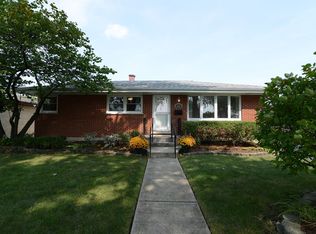 650 W Willow Gln, Addison, IL 60101