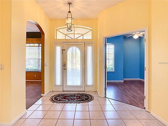 4th image of 13542 Lakes Way