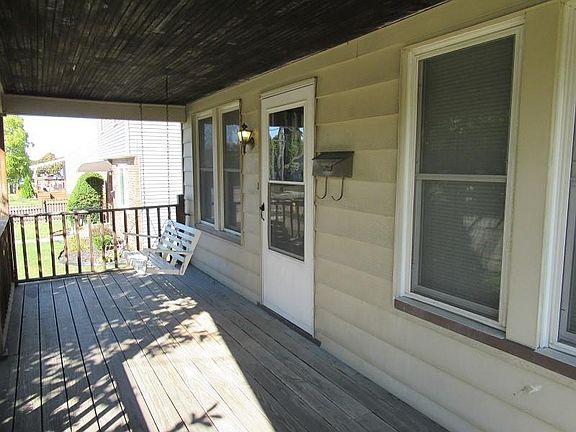2nd image of 2705 Emerson Ave