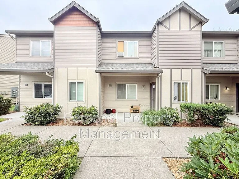 12600 NE 49th St #E — Photo 1