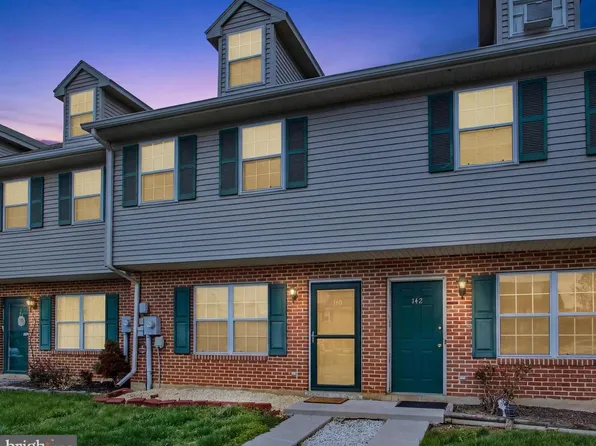 140 Orchard Ln #33, Hanover, PA 17331