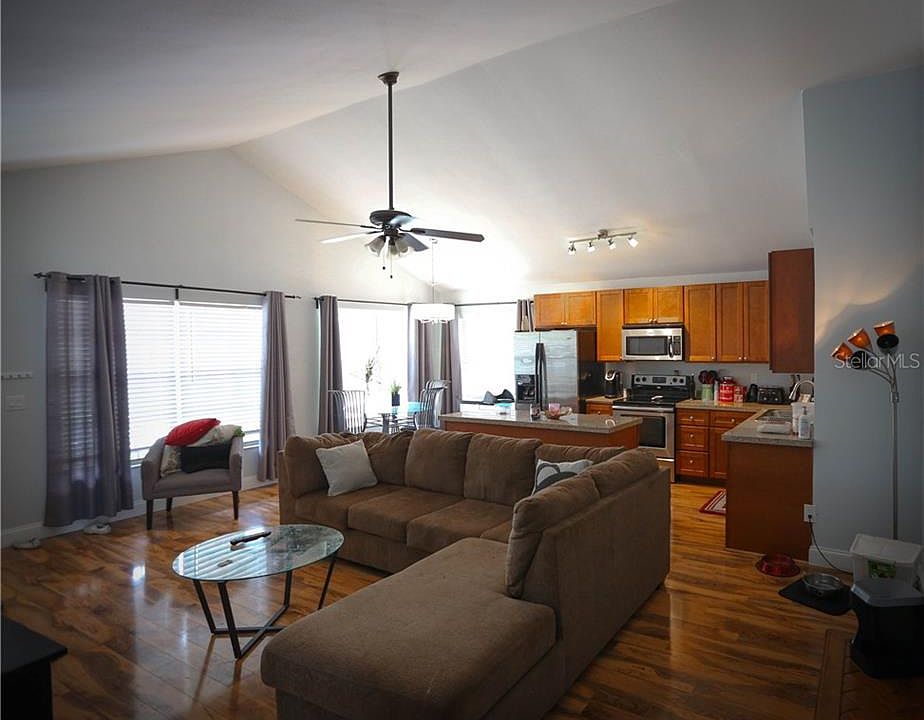 2nd image of 2657 Finch Ct