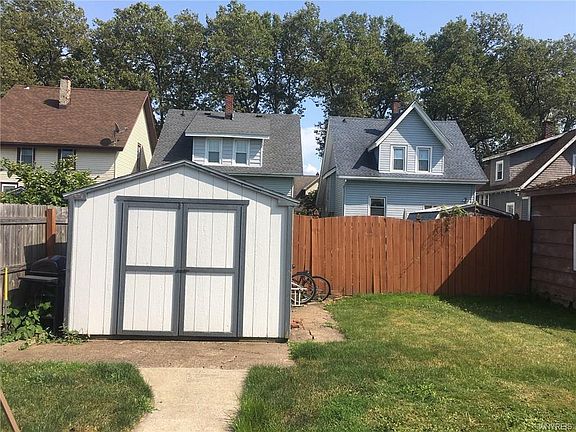 4th image of 143 Kenefick Ave