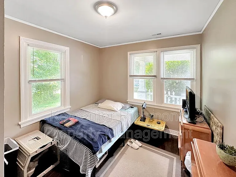 3716 Stockton St — Photo 8