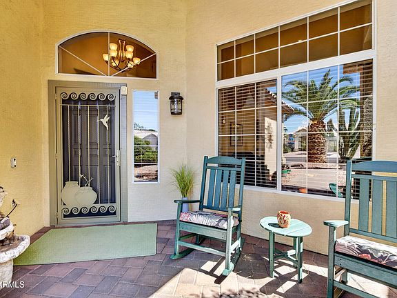 4th image of 337 E SHERRI Drive