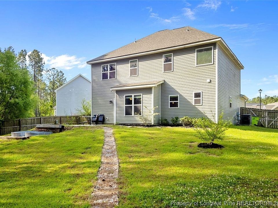 2nd image of 416 Belhaven Court