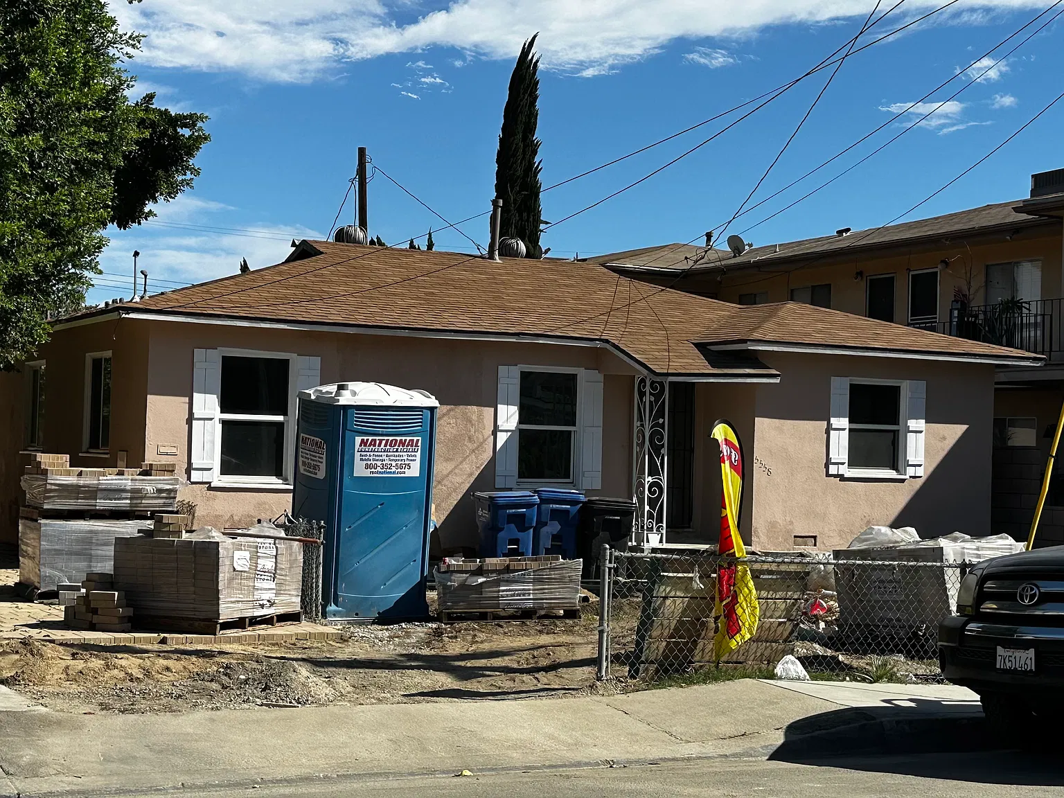 5558 Sultana Ave — Photo 1
