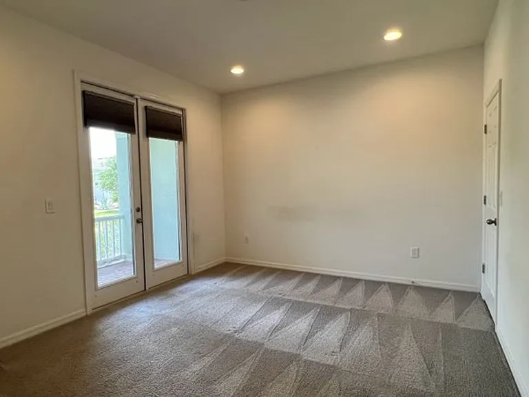 7670 Bowery Dr — Photo 12