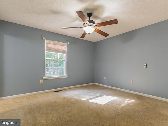4th image of 35755 Aviation Yacht Club Rd