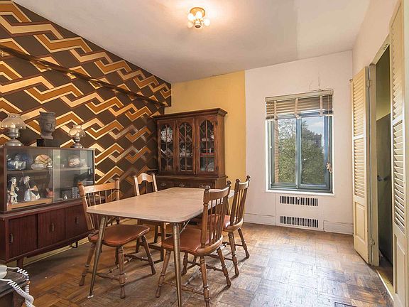 5th image of 5060 N Marine Dr APT D6