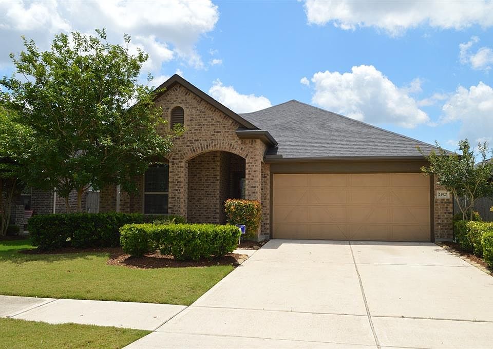 1st image of 24923 Lakecrest Glen Dr