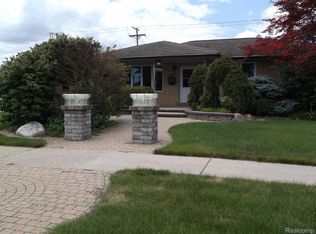 33723 Cornelissen Dr, Sterling Heights, MI 48312