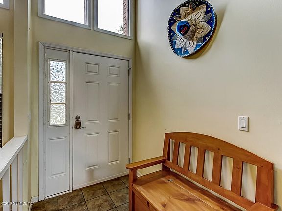 5335 Raccoon Ridge Ct-007-3-Foyer-MLS_Si