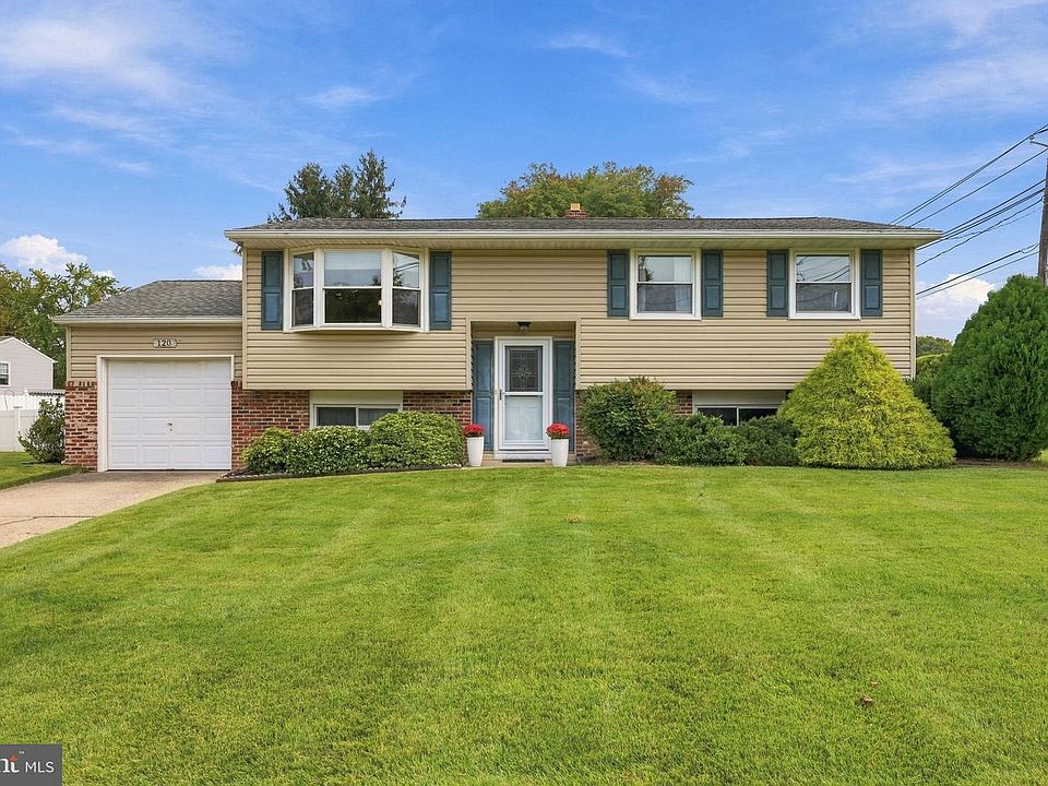 1st image of 120 Woodview Ln