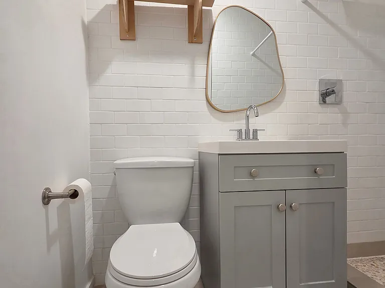 1615 Pennsylvania Ave — Photo 10