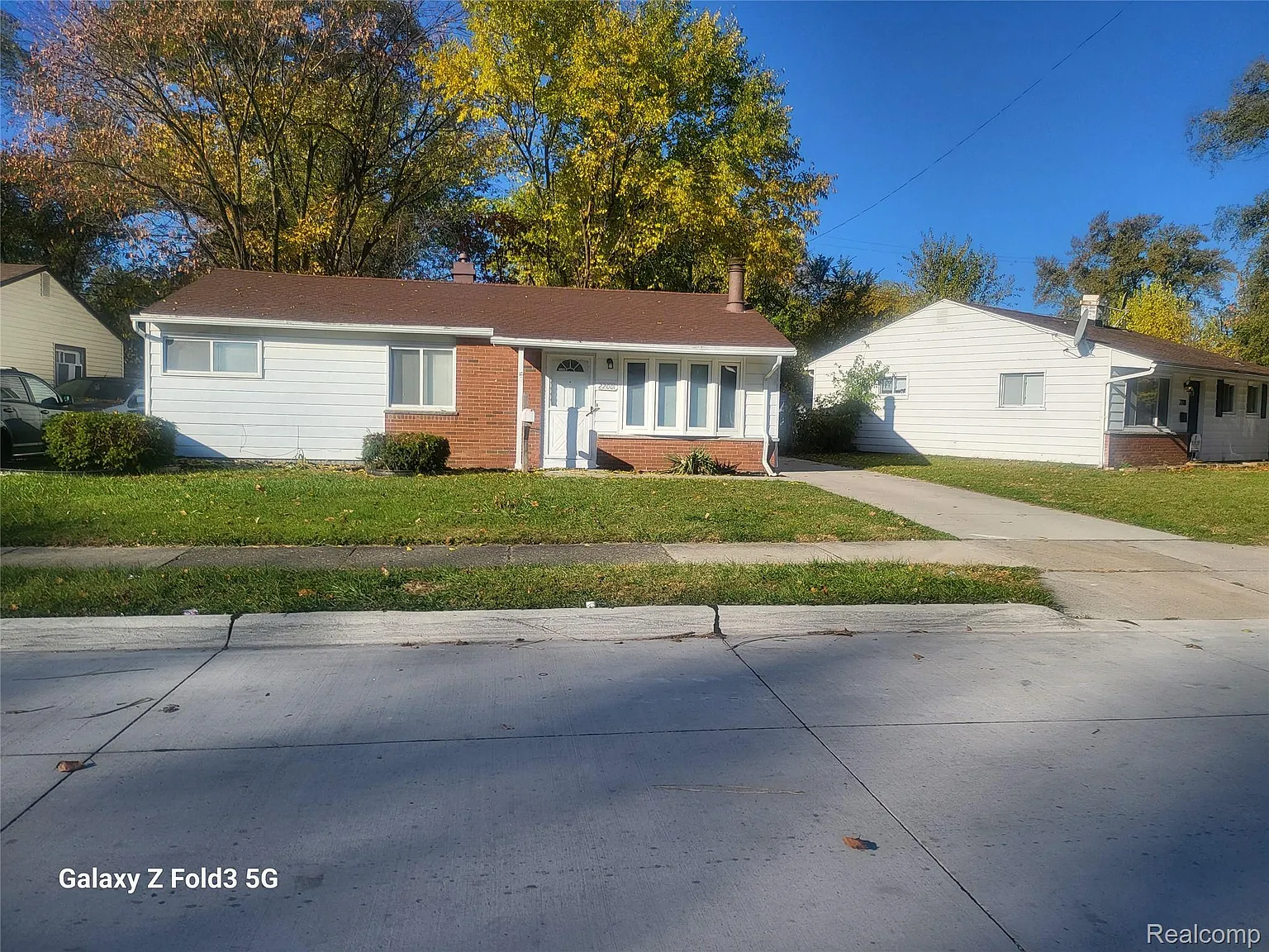 22001 Vale St photo 1