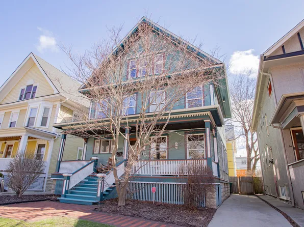 108 Wesley Ave, Oak Park, IL 60302