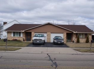 785 Royal Ridge Dr, West Carrollton, OH 45449