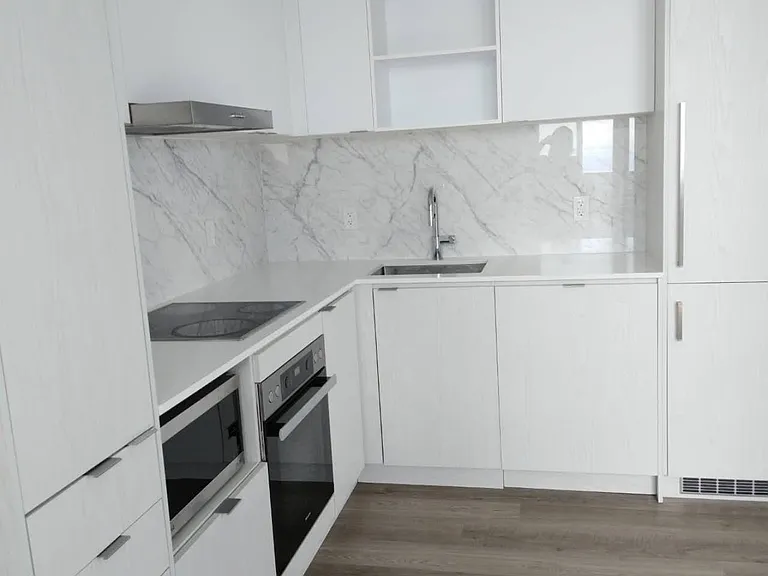 55 Cooper St #6508 — Photo 6