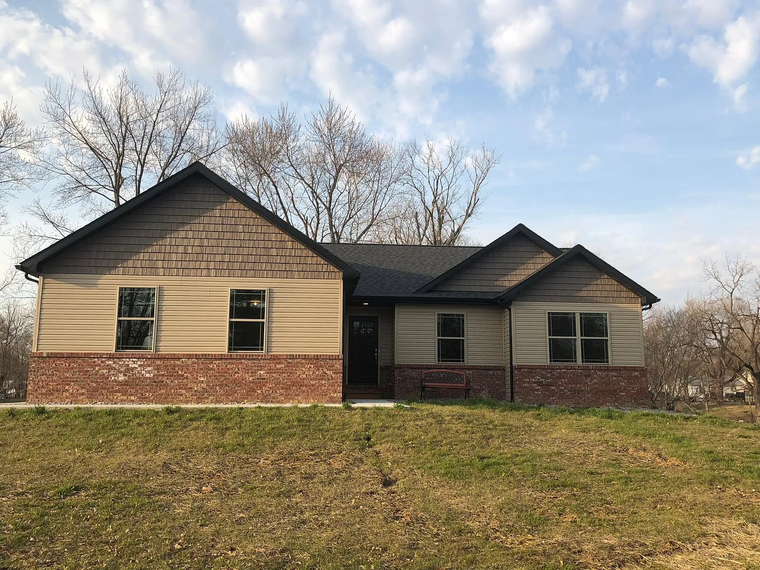 1316 Lester Ave photo 1
