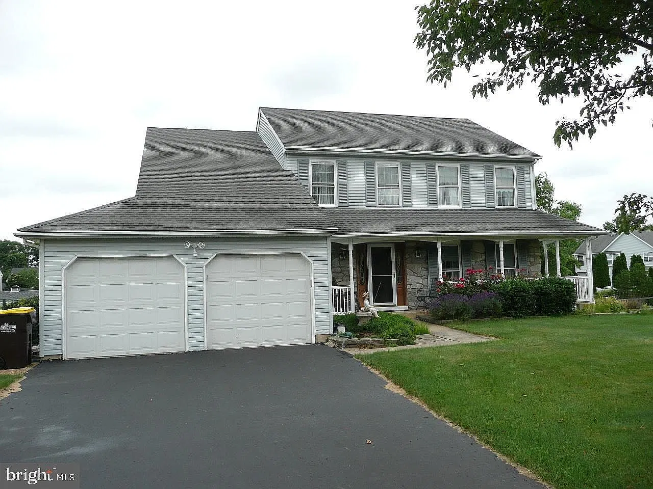 4 bed, 2763 sqft, $2,800 — Photo 1