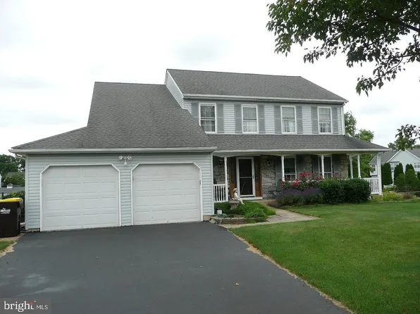 1504 Laurel Cir, Warrington, PA 18976