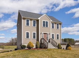 126 Center St, Plympton, MA 02367