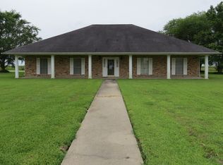 3205 Ellis Bridge Rd, Gueydan, LA 70542