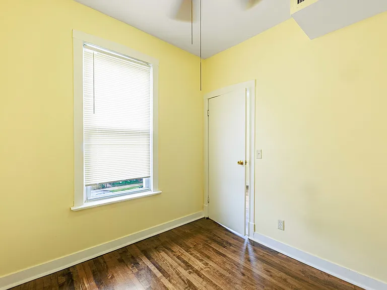 4847 W Potomac Ave #2 — Photo 5