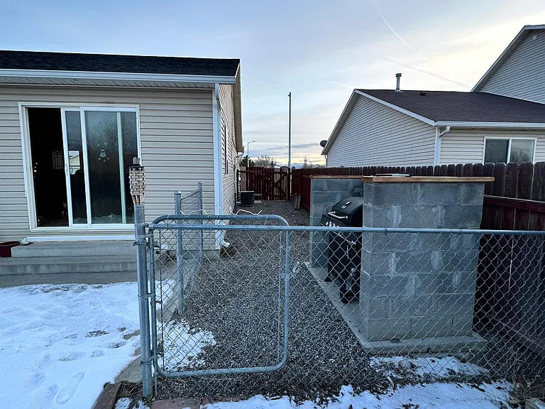 1509 Haystack Rd — Photo 3