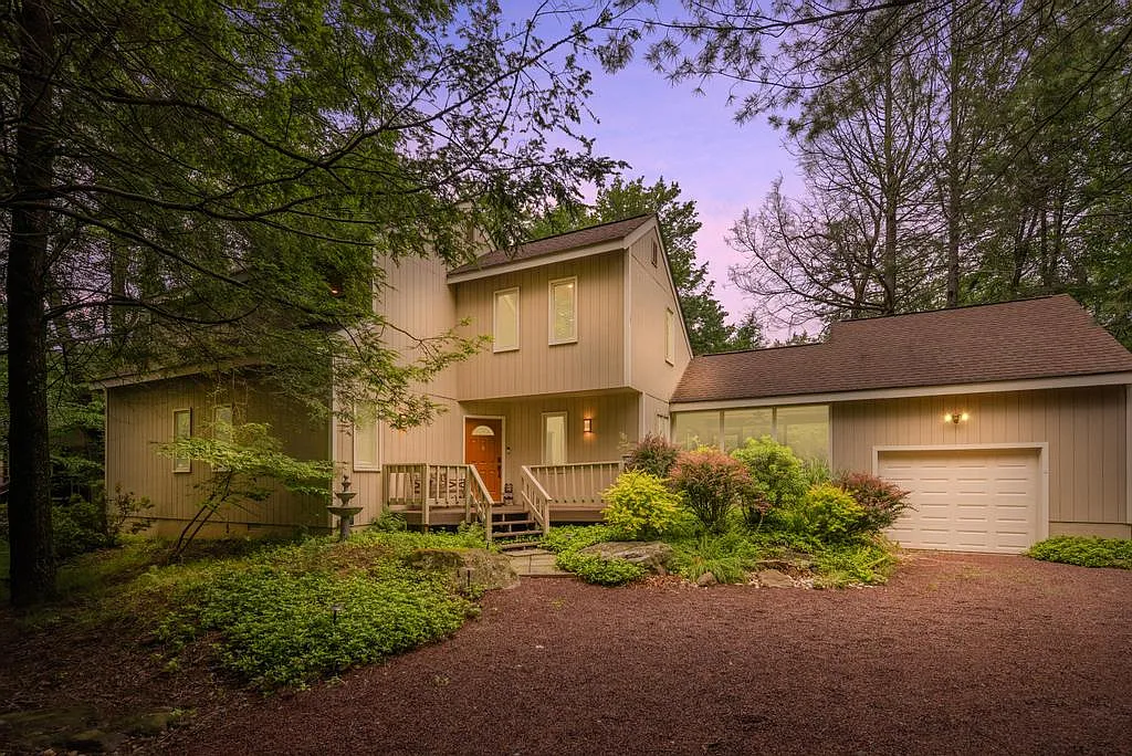 3 bed, 1643 sqft, $2,950 — Photo 3