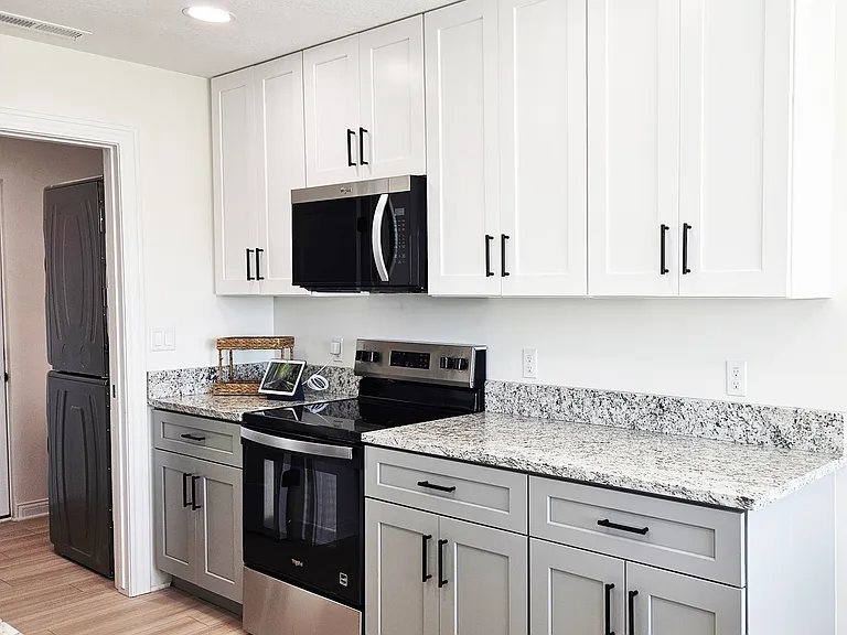 1015 Gwyn Ave — Photo 11