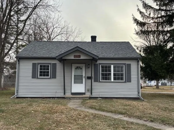 3902 Lancaster St, Midland, MI 48642