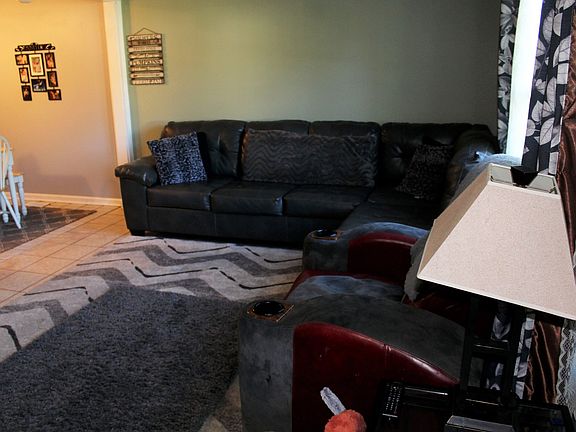 3rd image of 5 Wildwood Ln