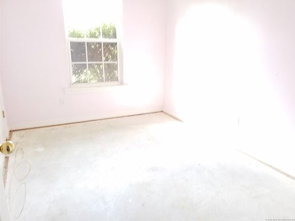 5th image of 70142 S 335th Pl