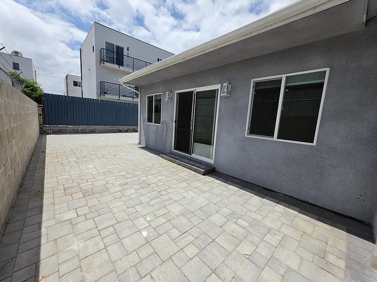 6829 Murietta Ave — Photo 39