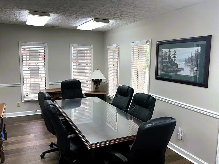 508 S Wall St #A — Photo 3