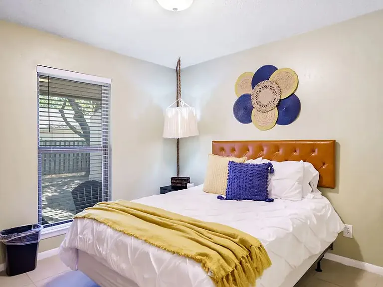 3817 Crater Lake Ct — Photo 18