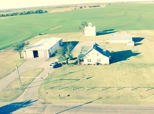 23065 E 1090 Rd, Clinton, OK 73601