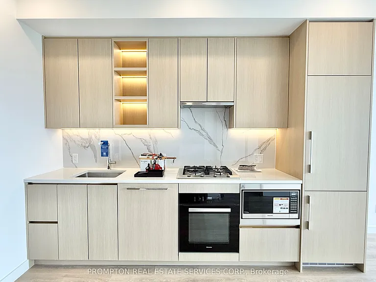 18 Esther Shiner Blvd #1003 — Photo 3