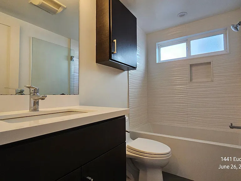 1441 Euclid St #1 — Photo 16
