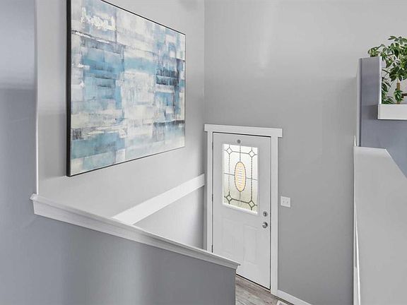 2nd image of 276 W Lindsay Ave