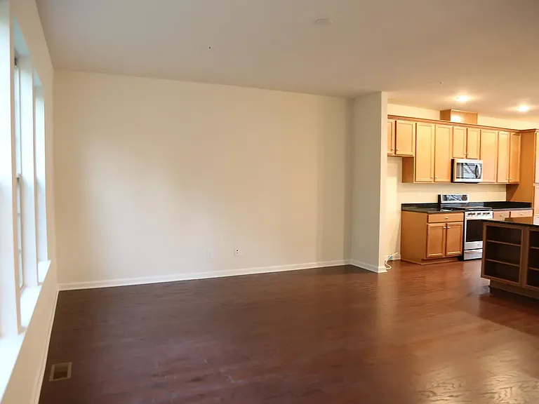 20 Maxwell Ln — Photo 12