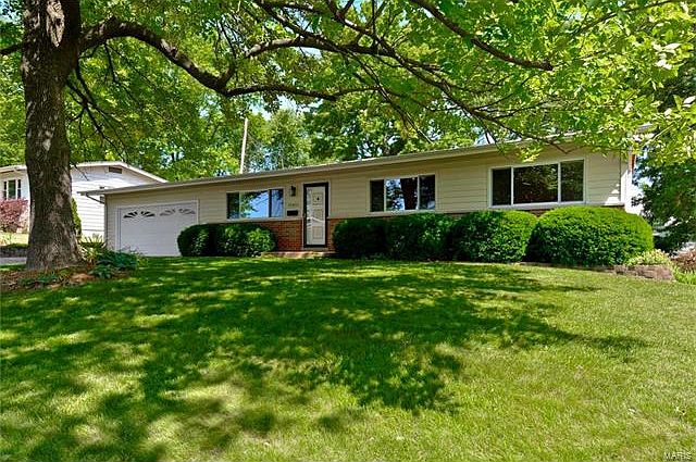 1st image of 10405 Saint Ann Ln