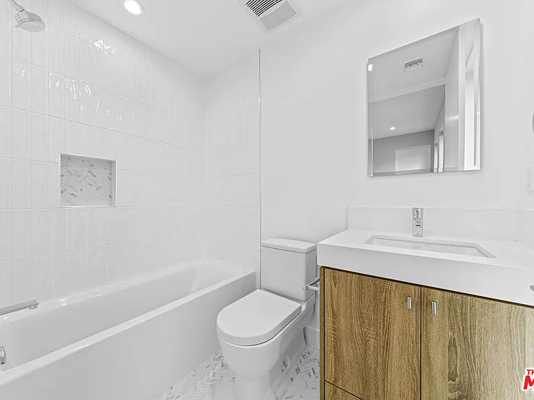 13206 Dewey St — Photo 15